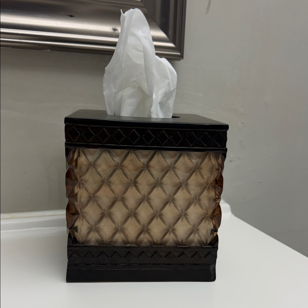 Elegant Brown Tissue Box Holder